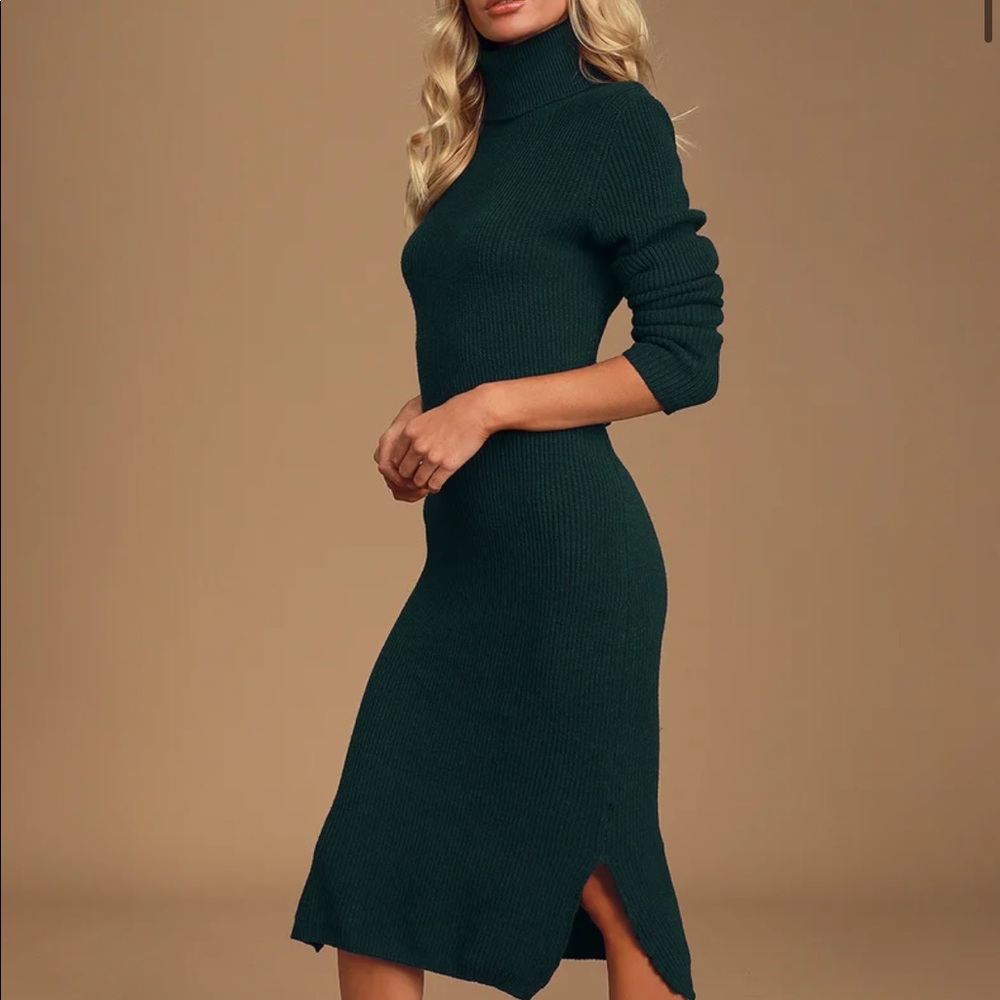 Sheerah Forest Green Turtleneck Midi Sweater Dress